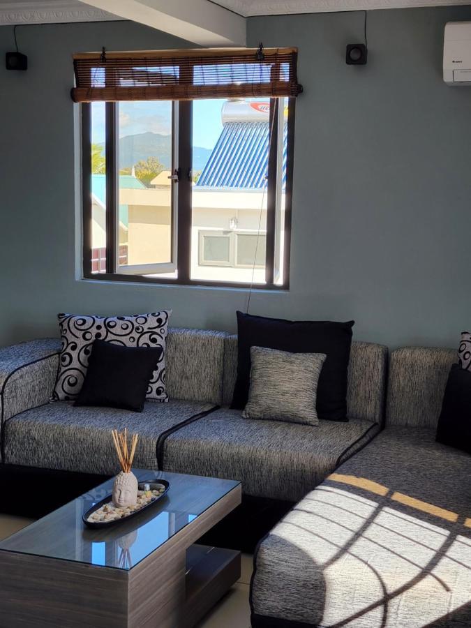 Sunsetview Beach Apartment Flic-en-Flacq Εξωτερικό φωτογραφία