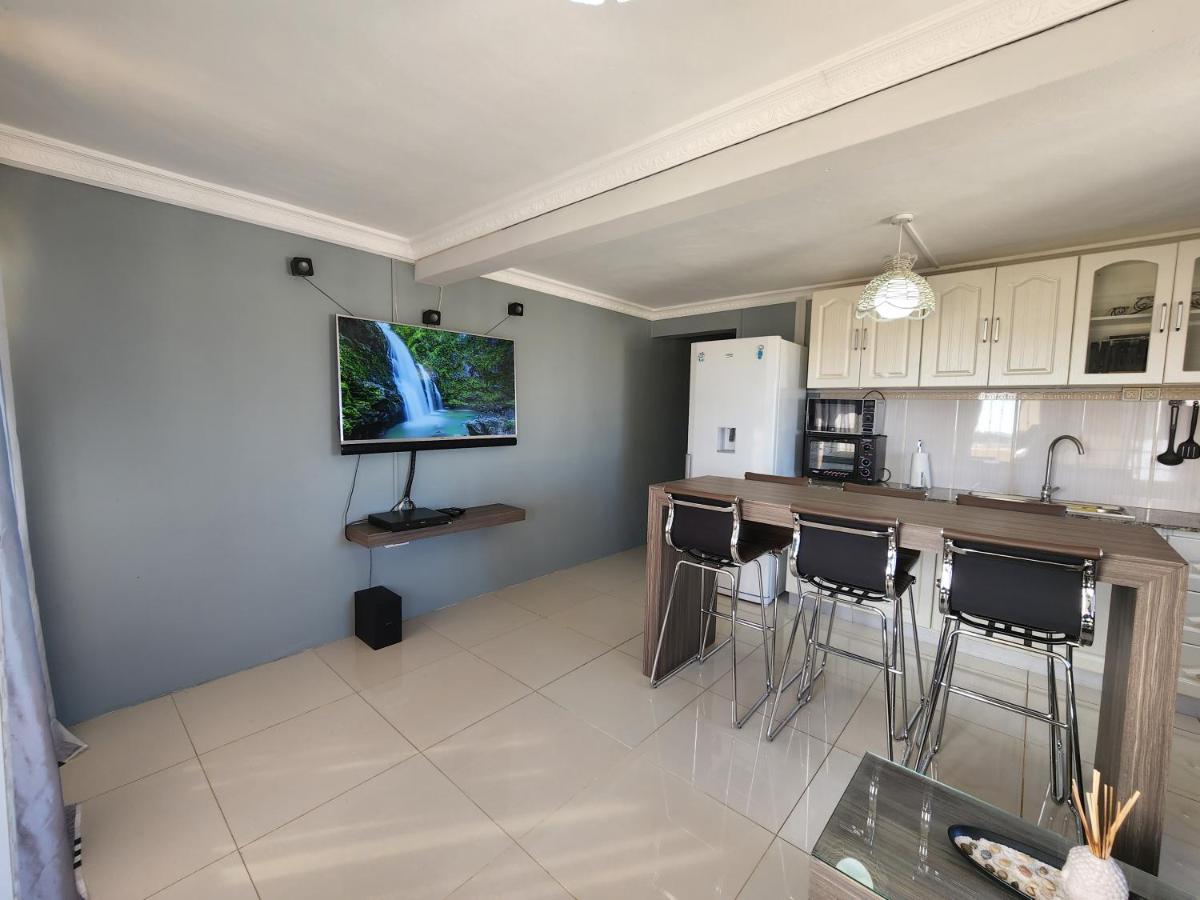 Sunsetview Beach Apartment Flic-en-Flacq Εξωτερικό φωτογραφία