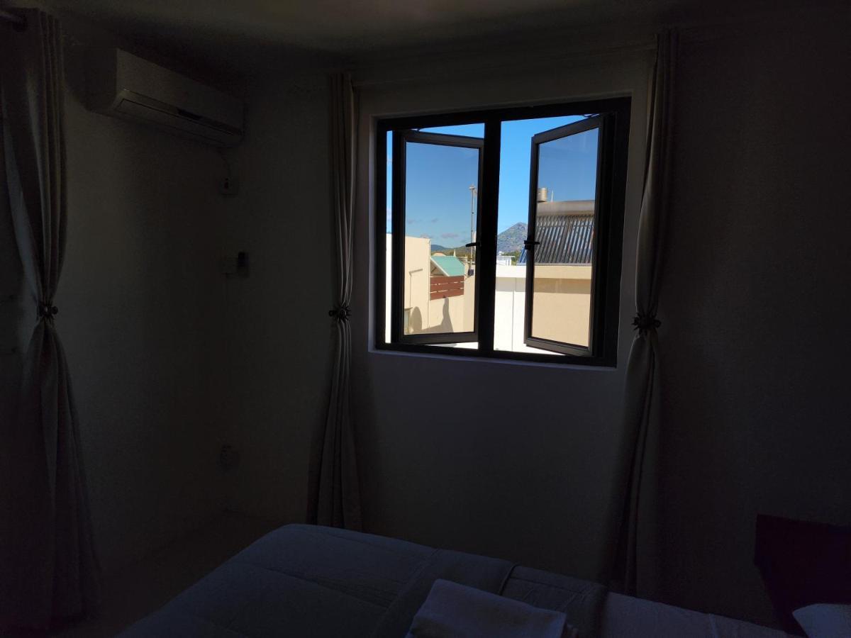 Sunsetview Beach Apartment Flic-en-Flacq Εξωτερικό φωτογραφία